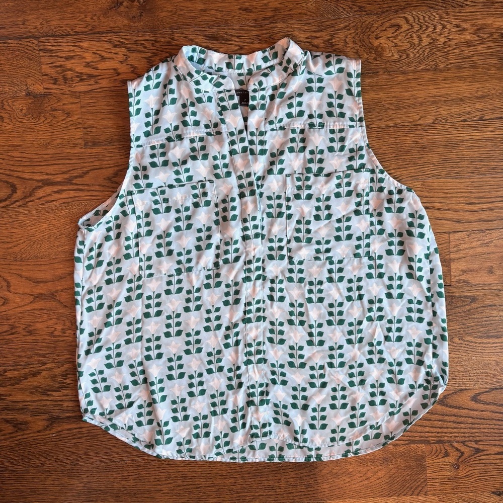 Ann Taylor Sleeveless Floral Print Blouse | Large Petite